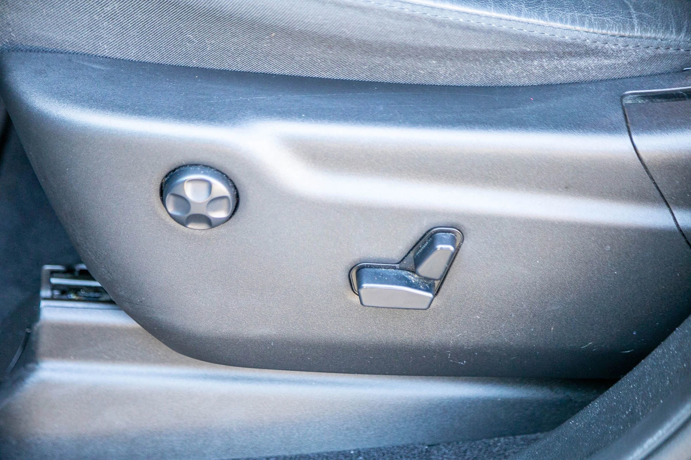 Used 2020 Jeep Grand Cherokee Altitude image 29