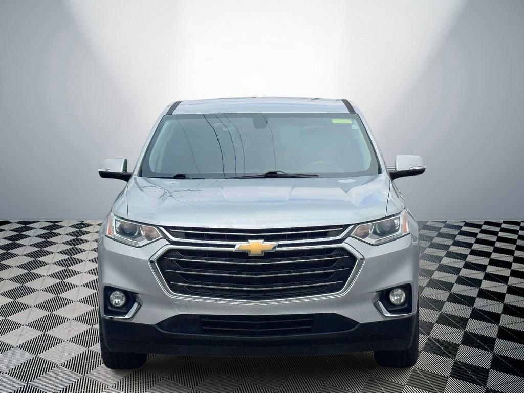 Used 2018 Chevrolet Traverse LT FWD image 2