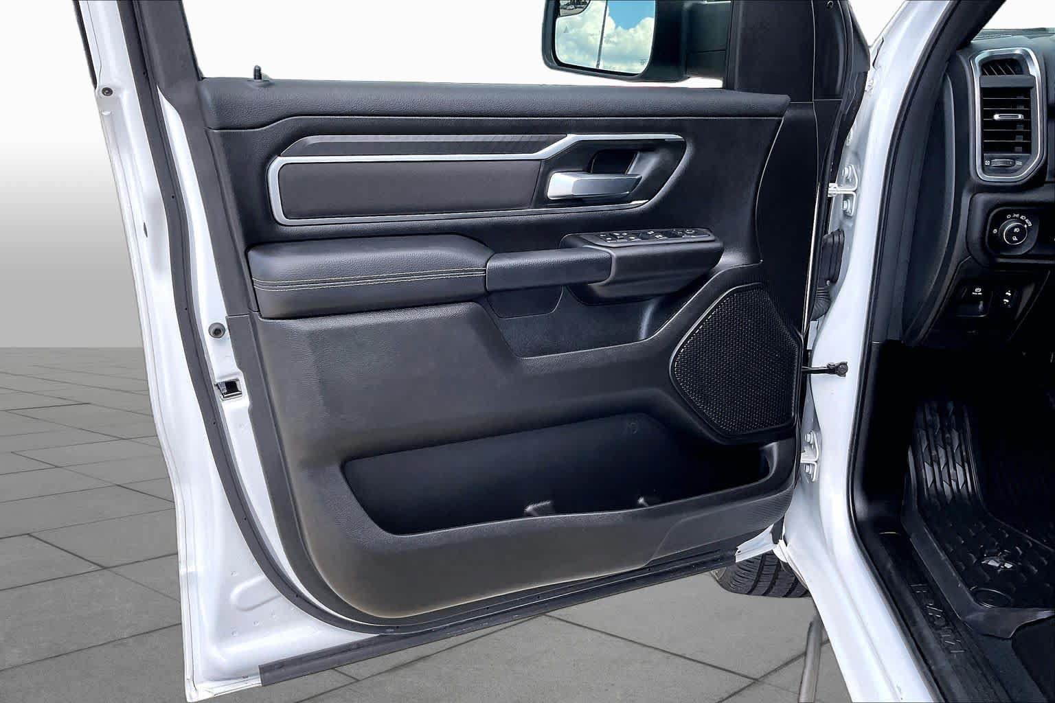Used 2025 RAM 1500 Big Horn w/ Night Edition AWD/4WD image 20