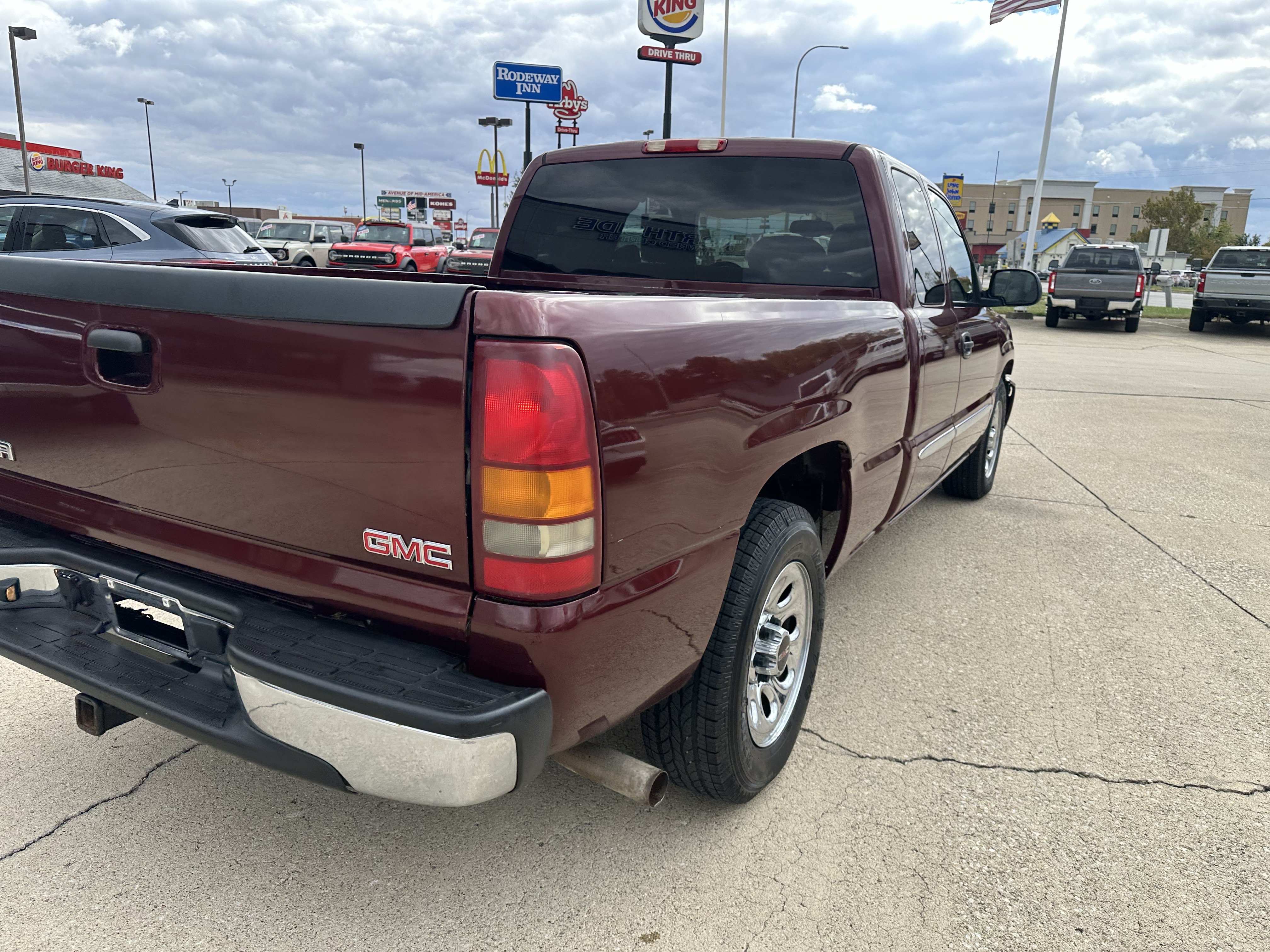 Used 2003 GMC Sierra 1500 SLE RWD image 4