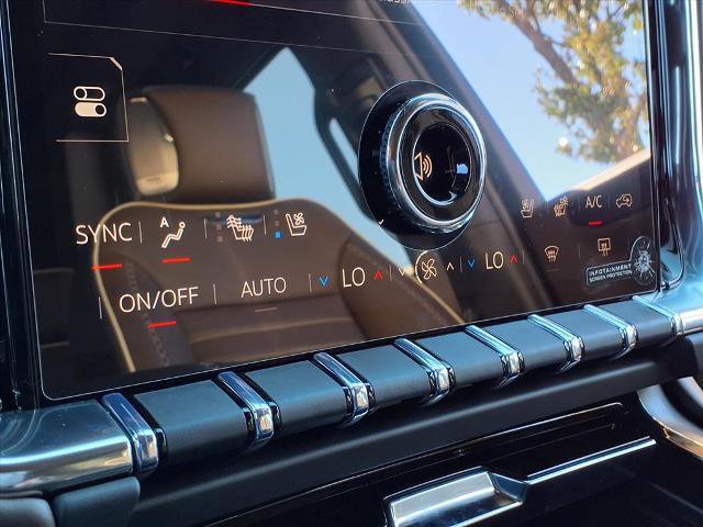 New 2026 GMC Yukon XL Denali Ultimate w/ LPO, Illumination Package image 8