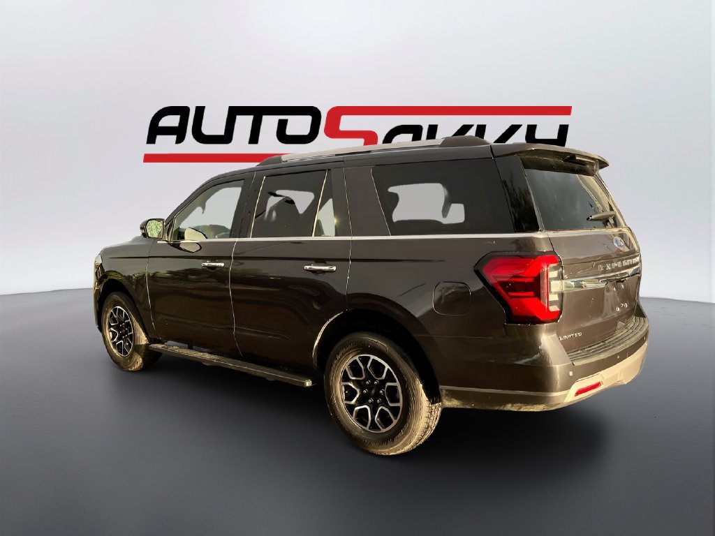 Used 2024 Ford Expedition Limited AWD/4WD image 5