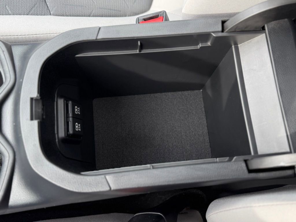 Used 2020 Toyota RAV4 XLE image 20