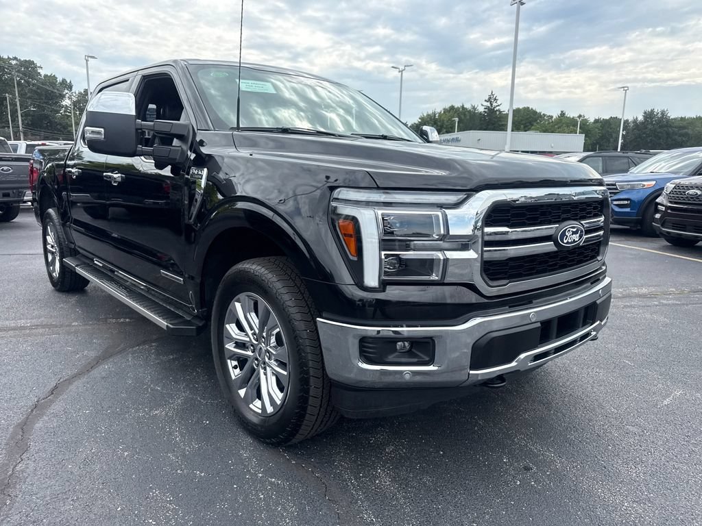 Used 2025 Ford F150 Lariat w/ Equipment Group 502A High AWD/4WD image 4