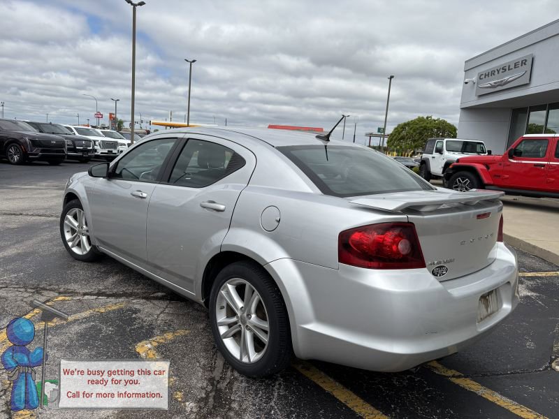 Used 2012 Dodge Avenger SE FWD image 3