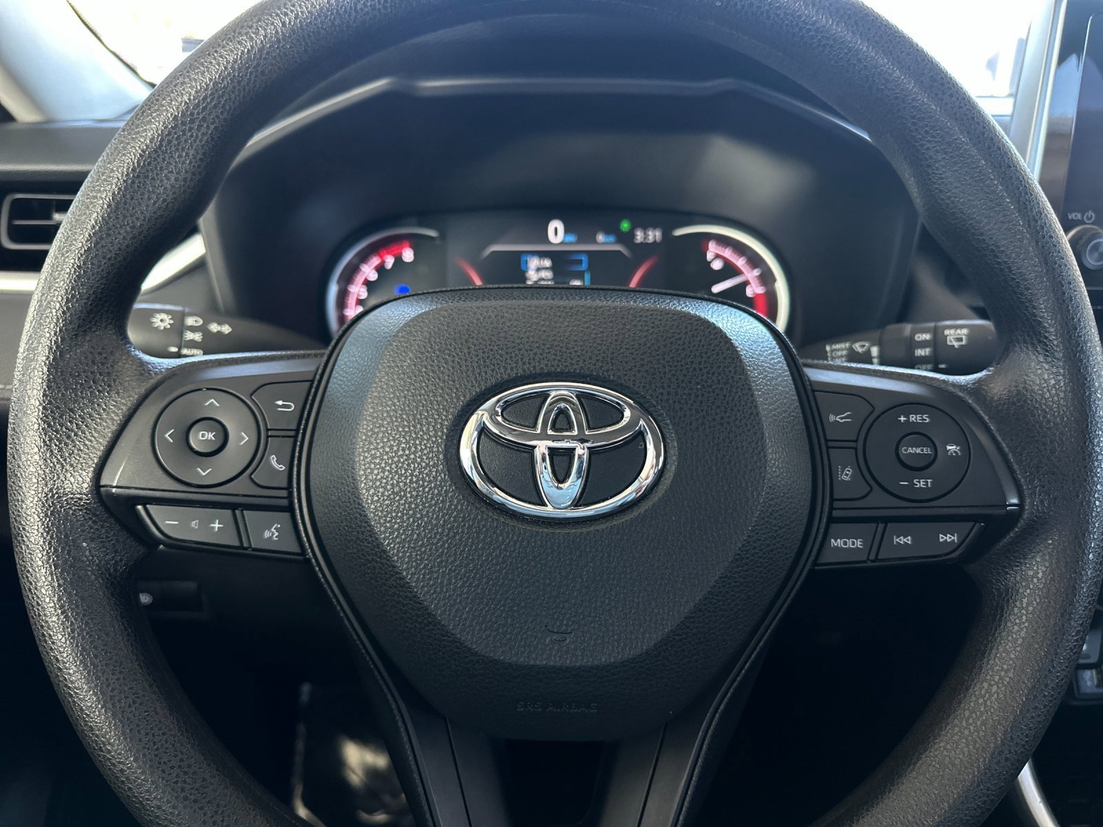 Used 2023 Toyota RAV4 XLE image 21