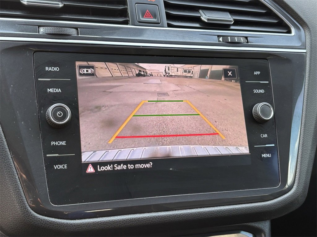 Used 2022 Volkswagen Tiguan SE image 20