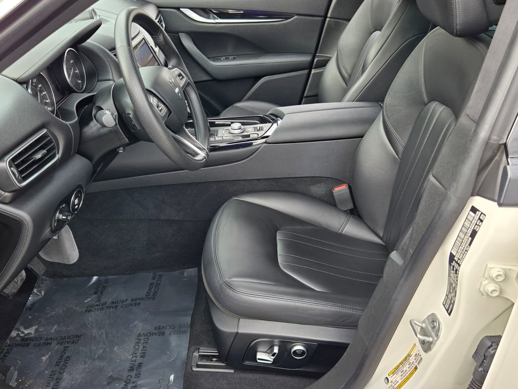 Used 2023 Maserati Levante GT image 10