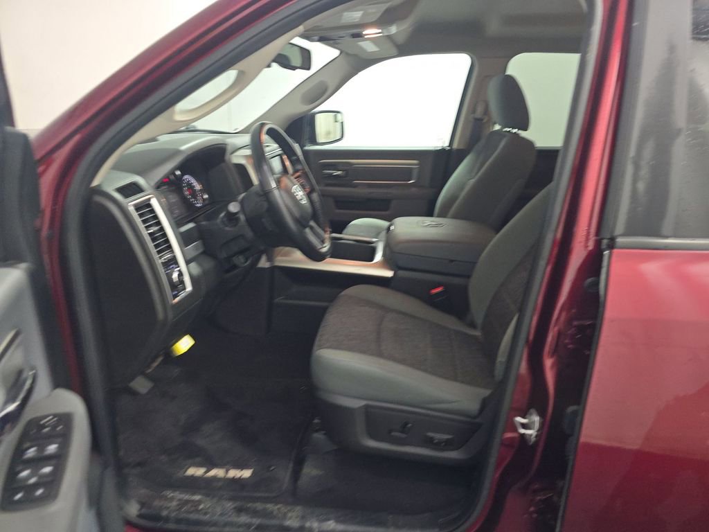 Used 2019 RAM 1500 Classic Warlock image 3