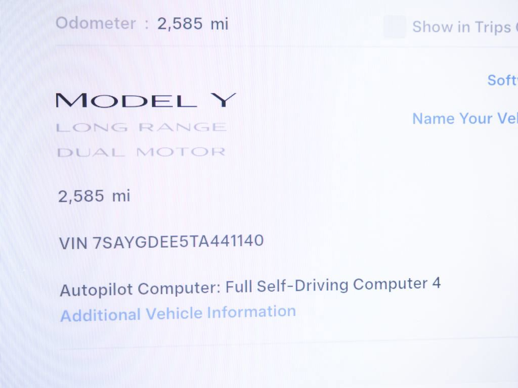 Used 2026 Tesla Model Y Long Range image 11