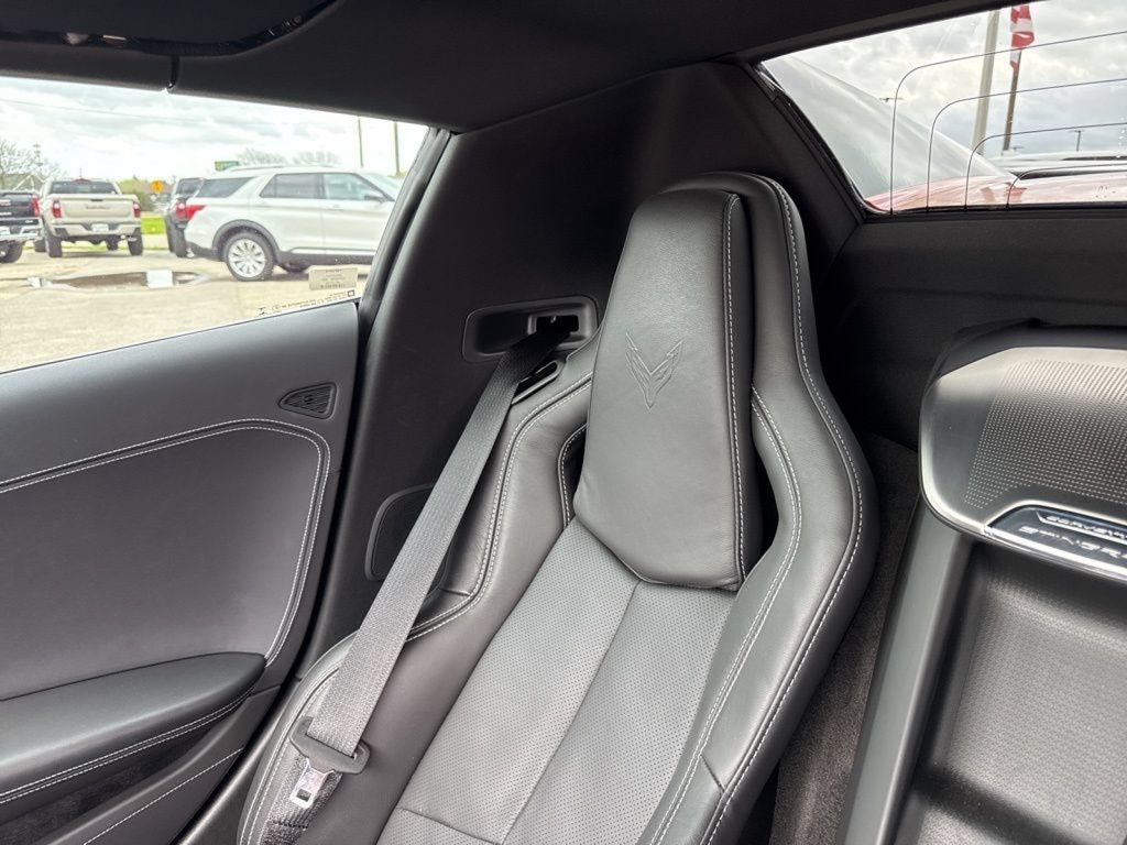 Used 2022 Chevrolet Corvette Stingray Preferred Conv w/ Z51 Performance Package RWD image 36
