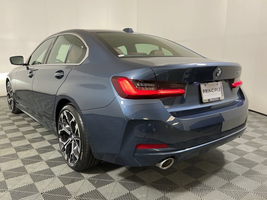 Certified 2025 BMW 330i Sedan w/ Premium Package RWD image 7