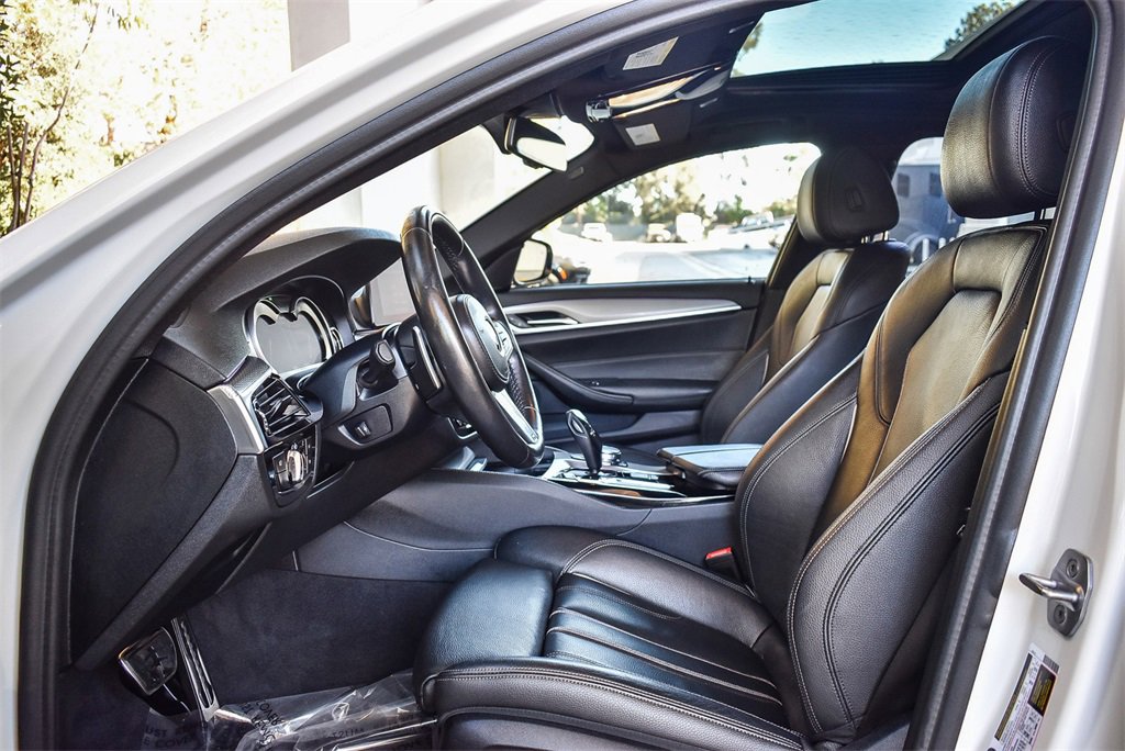 Used 2019 BMW 540i w/ M Sport Package image 17