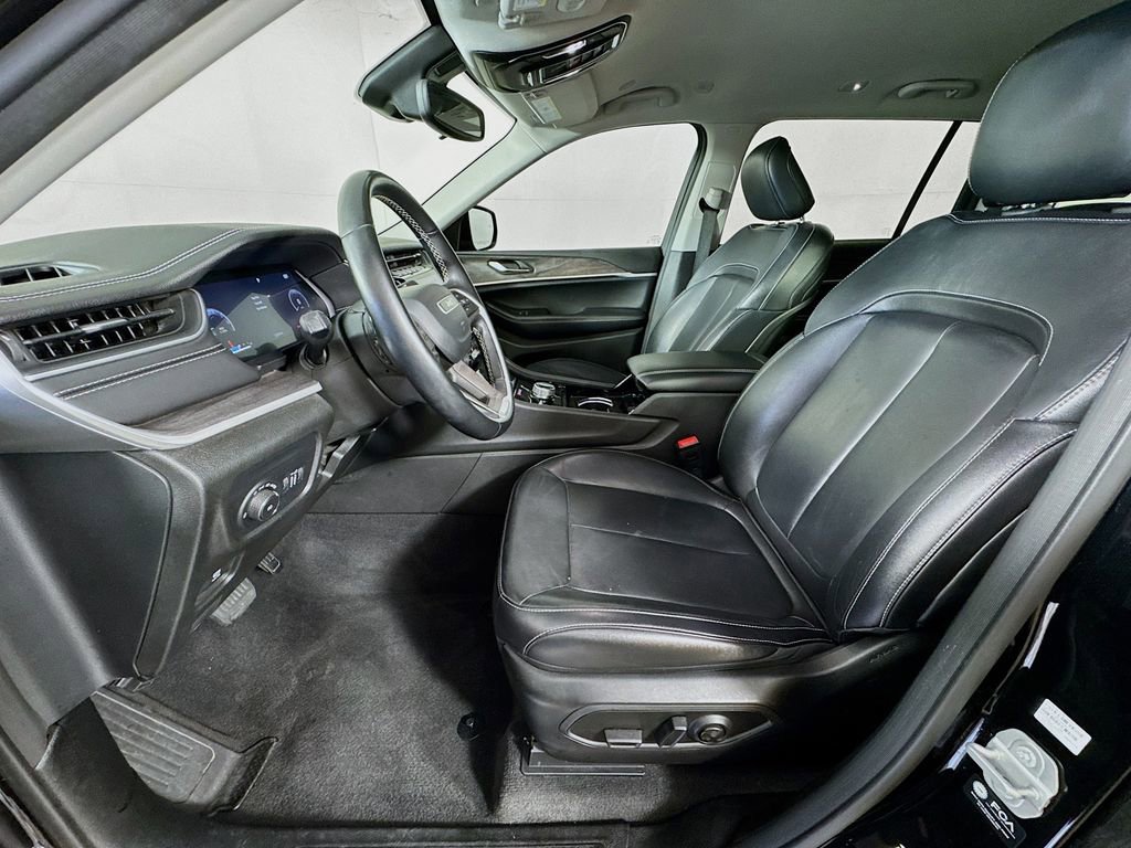 Used 2022 Jeep Grand Cherokee L Limited image 25