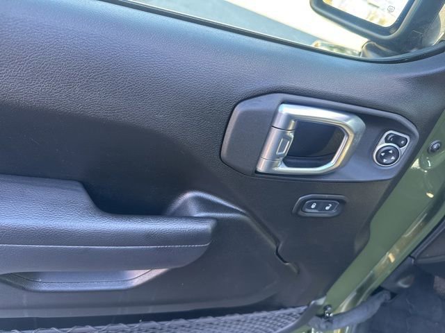 Used 2024 Jeep Wrangler Unlimited w/ Convenience Group image 16