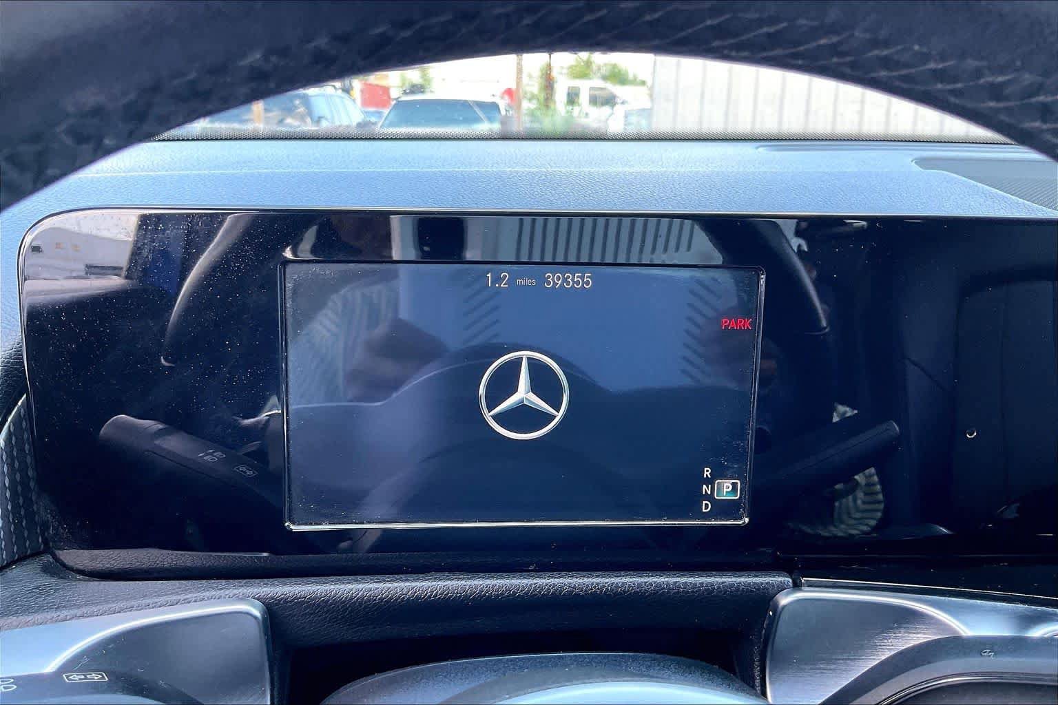 Used 2020 Mercedes-Benz GLB 250 4MATIC image 26