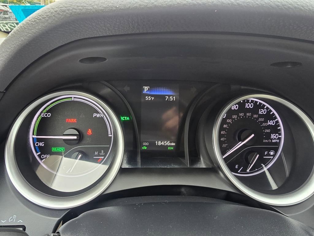 Used 2024 Toyota Camry LE w/ Cold Weather Package FWD image 18