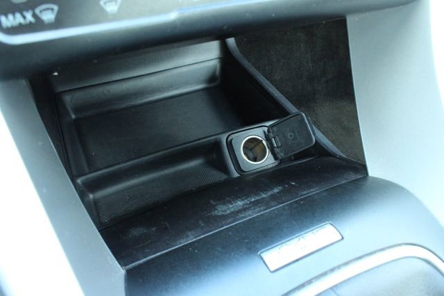 Used 2015 Ford Fusion SE FWD image 18