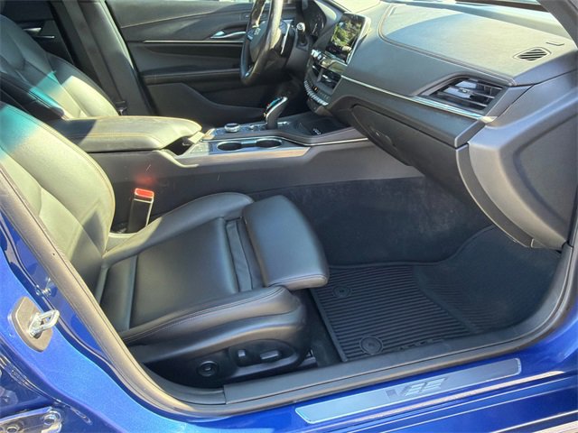 Used 2020 Cadillac CT4 V w/ Technology Package image 13