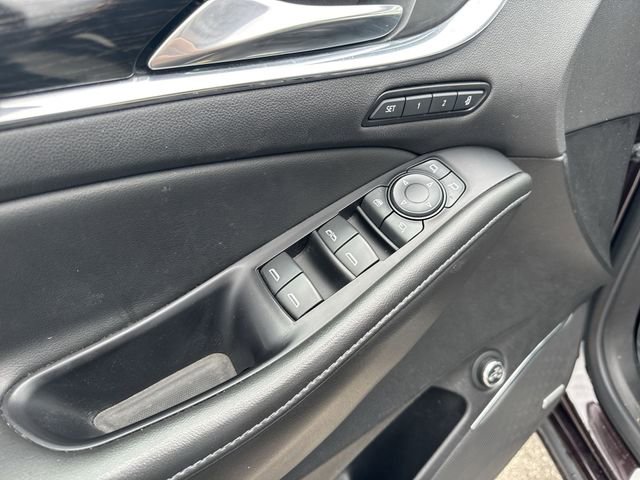 Used 2020 Buick Enclave Avenir w/ Avenir Technology Package image 24