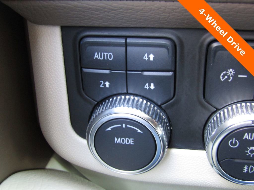 Used 2023 GMC Yukon Denali image 17