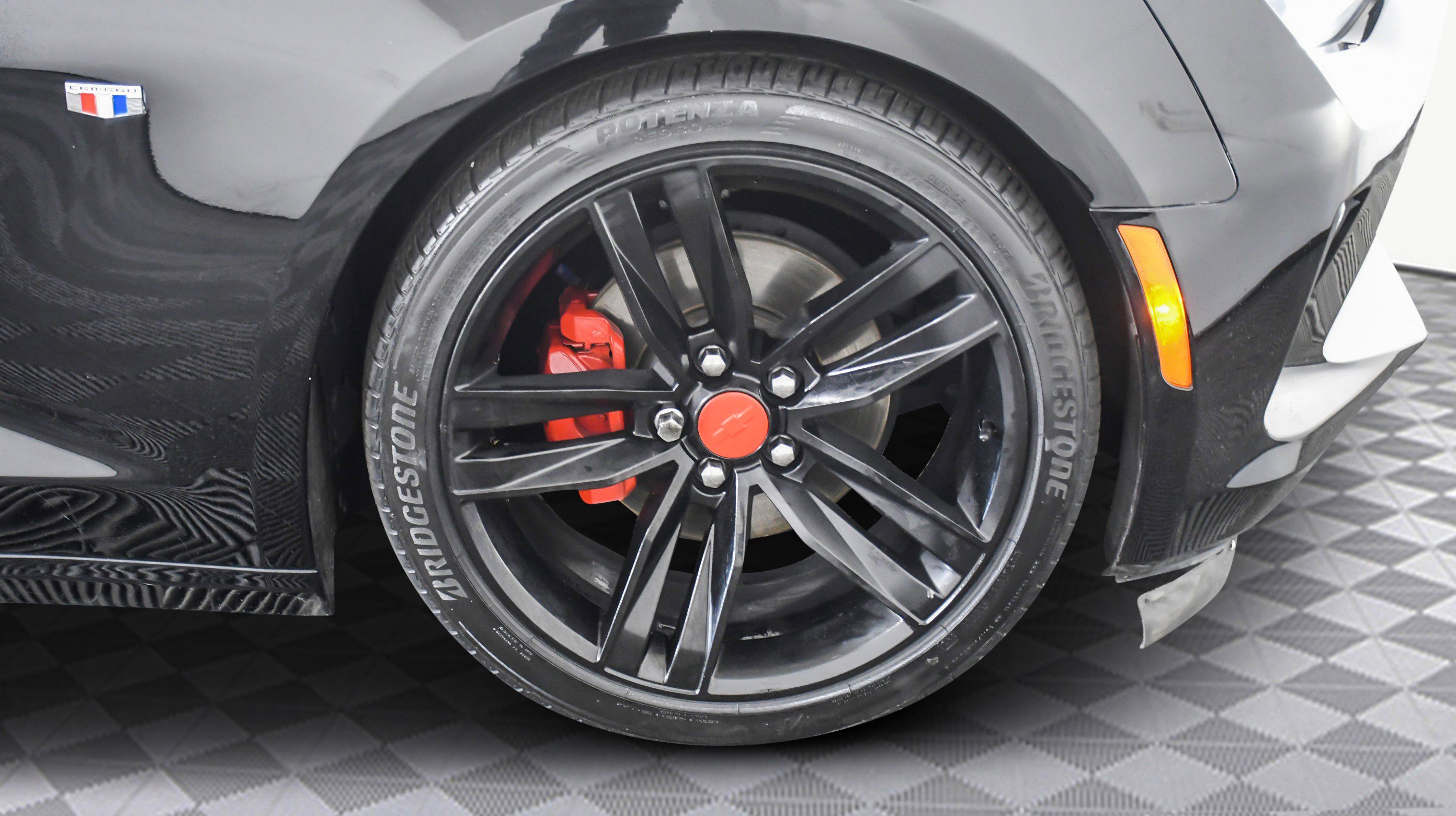 Used 2016 Chevrolet Camaro LT image 30