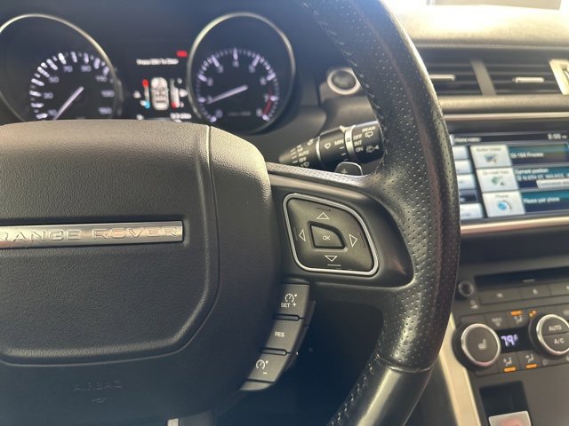 Used 2015 Land Rover Range Rover Evoque Dynamic image 31