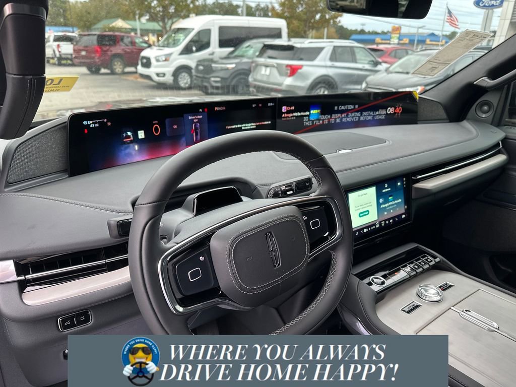 New 2025 Lincoln Navigator Reserve w/ Jet Appearance Package image 9