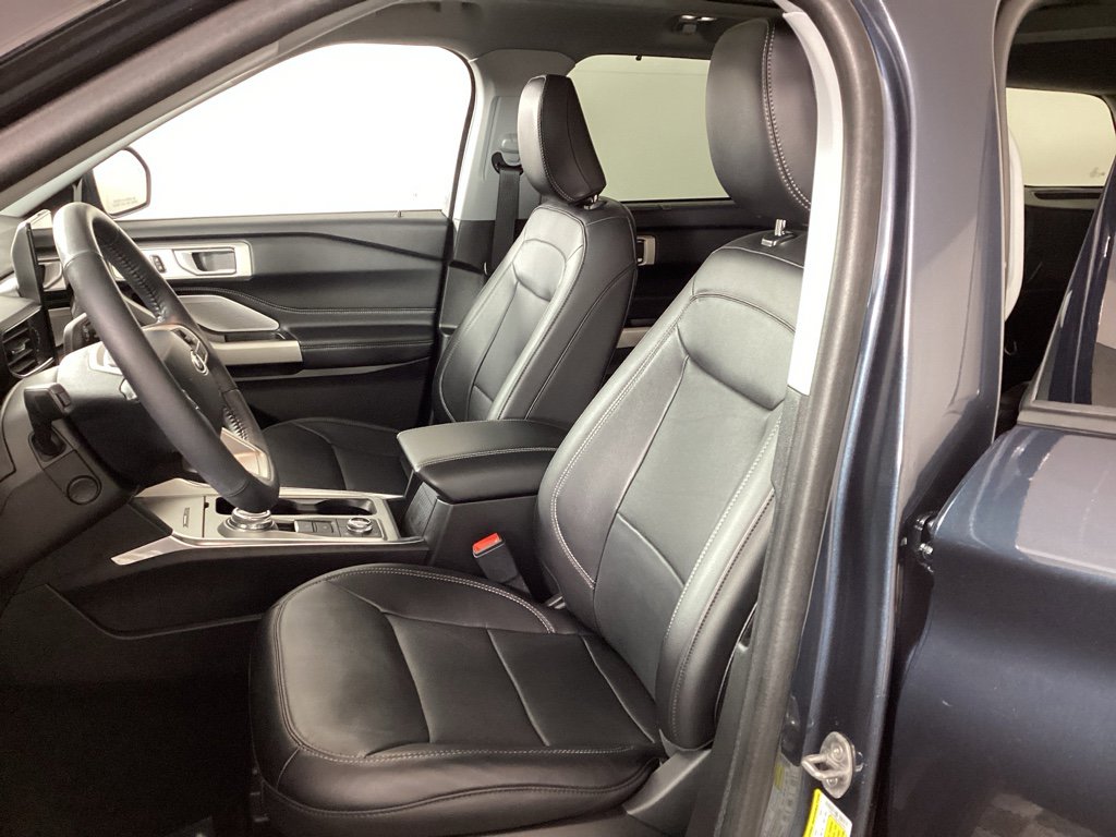 Used 2023 Ford Explorer Limited w/ Limited Technology Package image 17