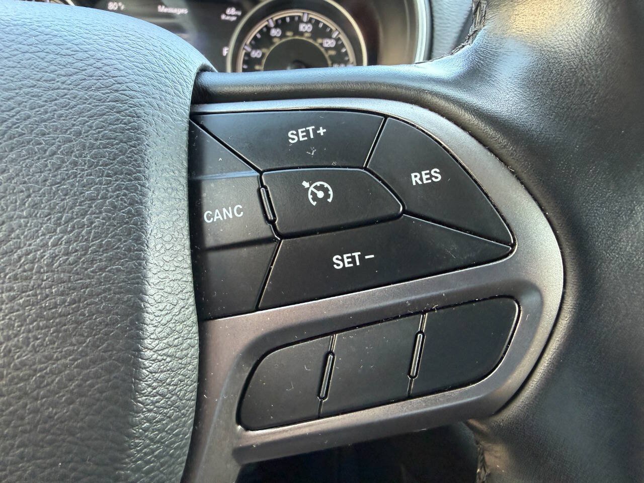 Used 2020 Jeep Cherokee Limited AWD/4WD image 27