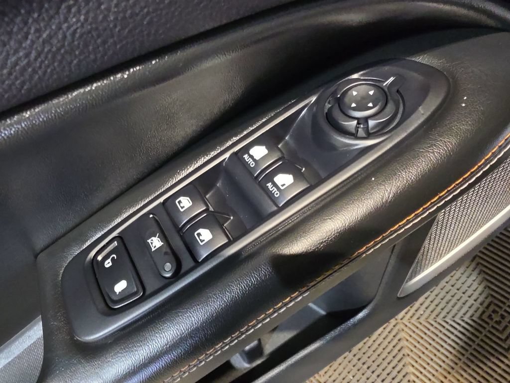 Used 2018 Jeep Compass Latitude w/ Popular Equipment Group AWD/4WD image 15