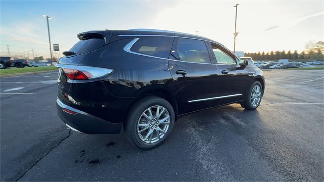 Used 2023 Buick Enclave Essence w/ Experience Buick Package image 8