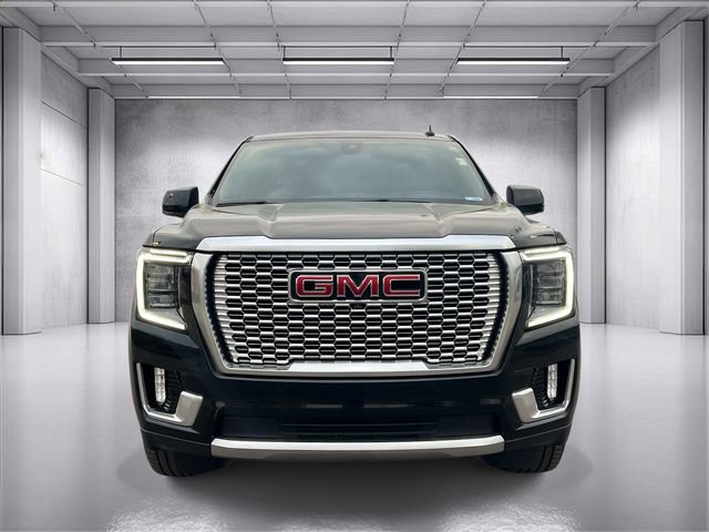 Used 2021 GMC Yukon Denali w/ Denali Premium Package image 8