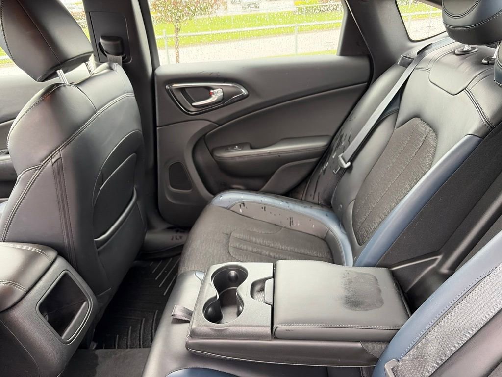 Used 2016 Chrysler 200 S FWD image 36