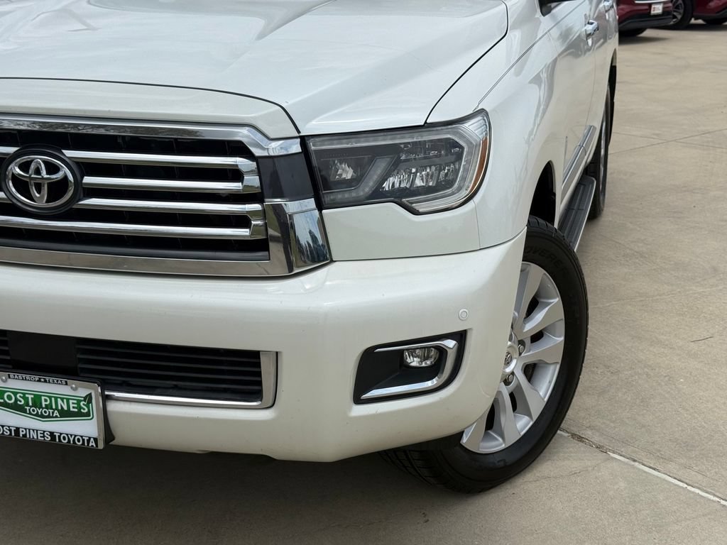 Used 2018 Toyota Sequoia Platinum RWD image 7