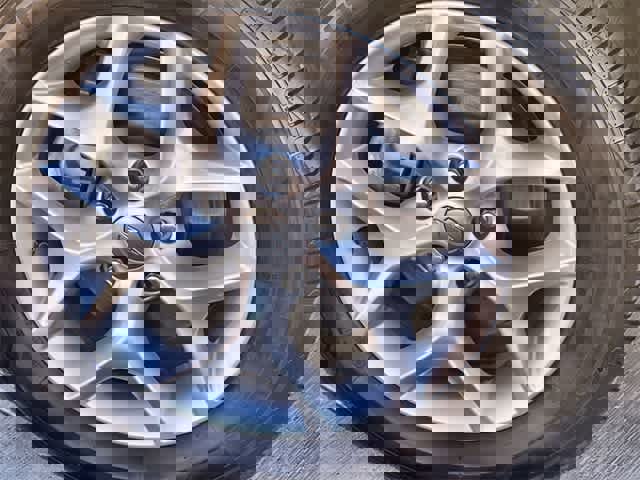 Used 2020 Chrysler Pacifica Touring-L w/ Tire & Wheel Group image 9