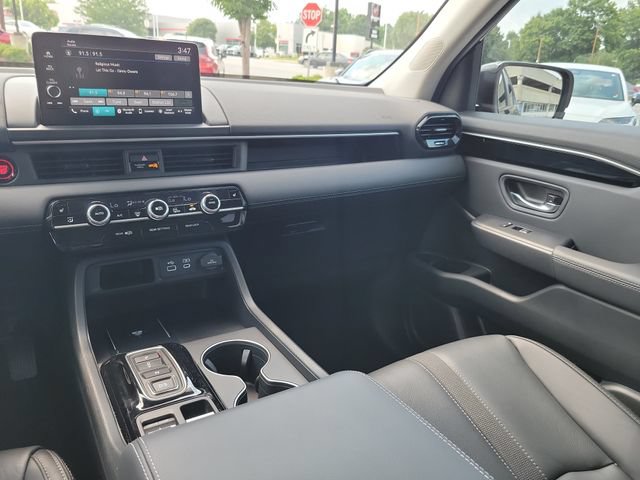 Certified 2025 Honda Pilot EX-L image 30