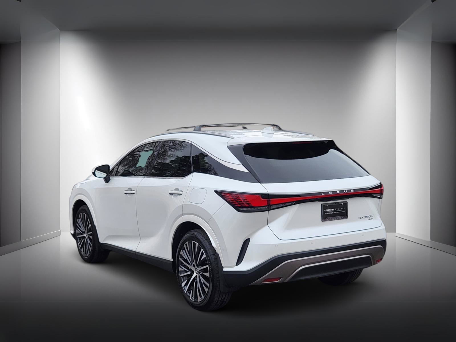 Certified 2025 Lexus RX 350 w/ Convenience Package image 3