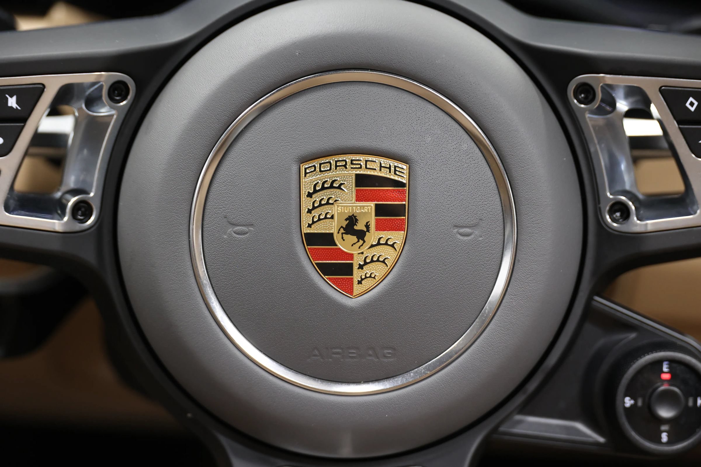 Used 2021 Porsche Cayenne Turbo S AWD/4WD image 29
