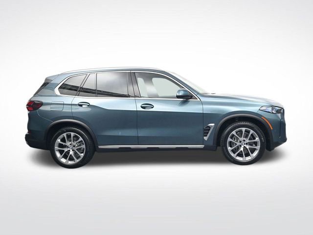 New 2026 BMW X5 xDrive40i image 3