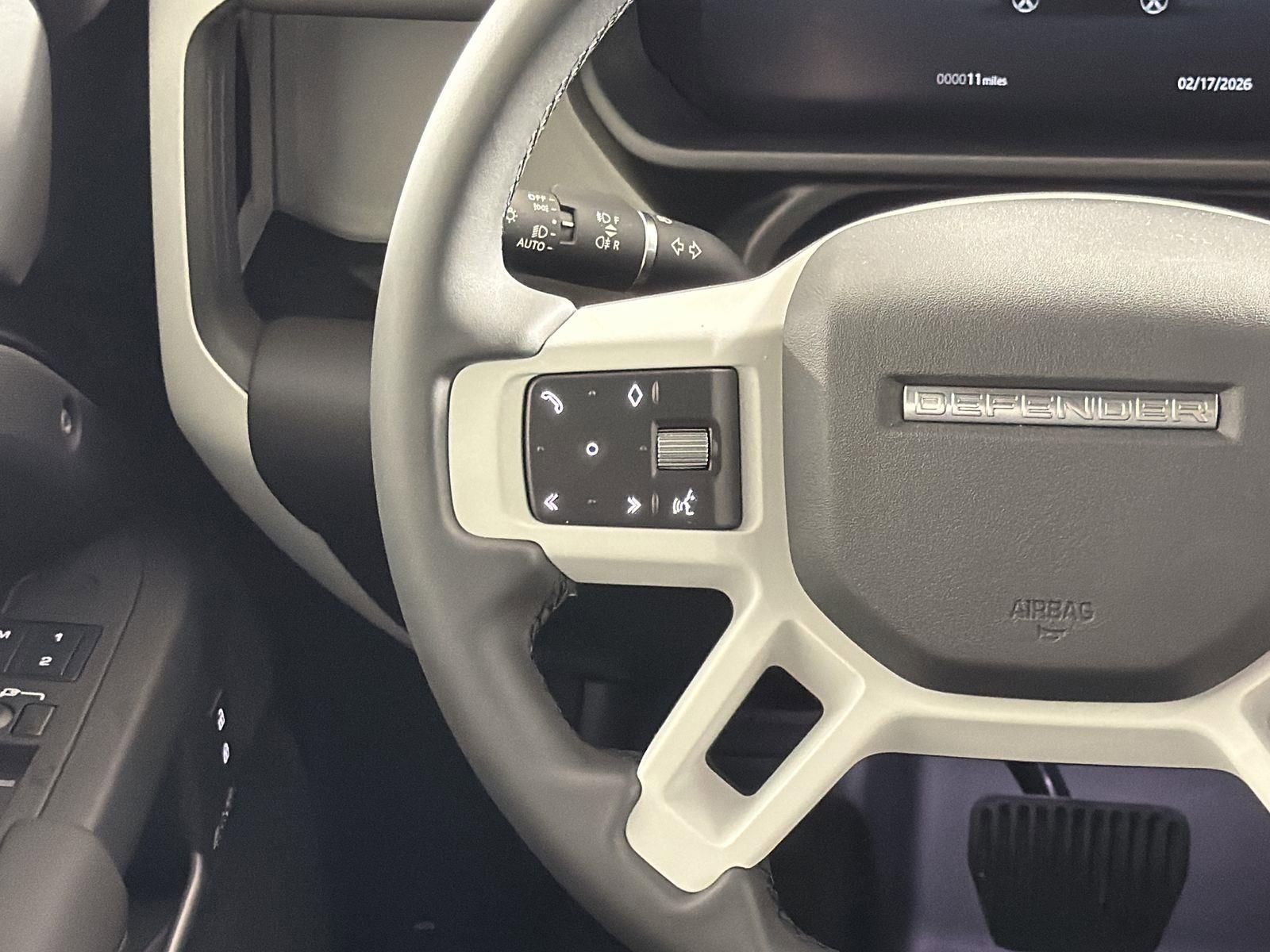 New 2026 Land Rover Defender 110 X-Dynamic SE image 12