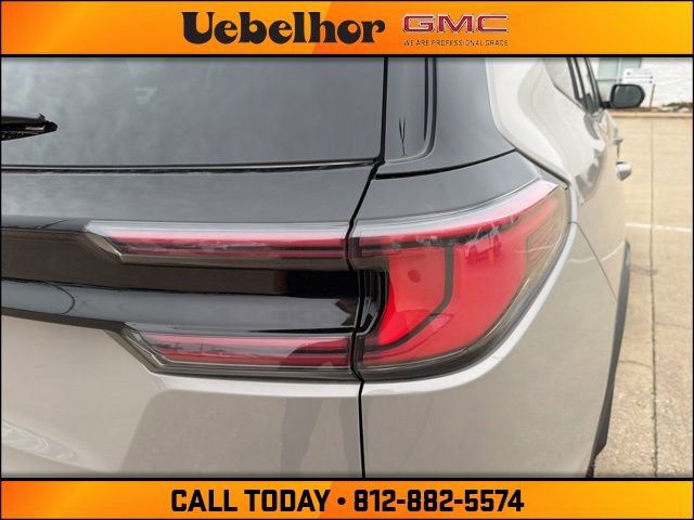 New 2026 GMC Acadia AT4 w/ Luxury Package AWD/4WD image 11
