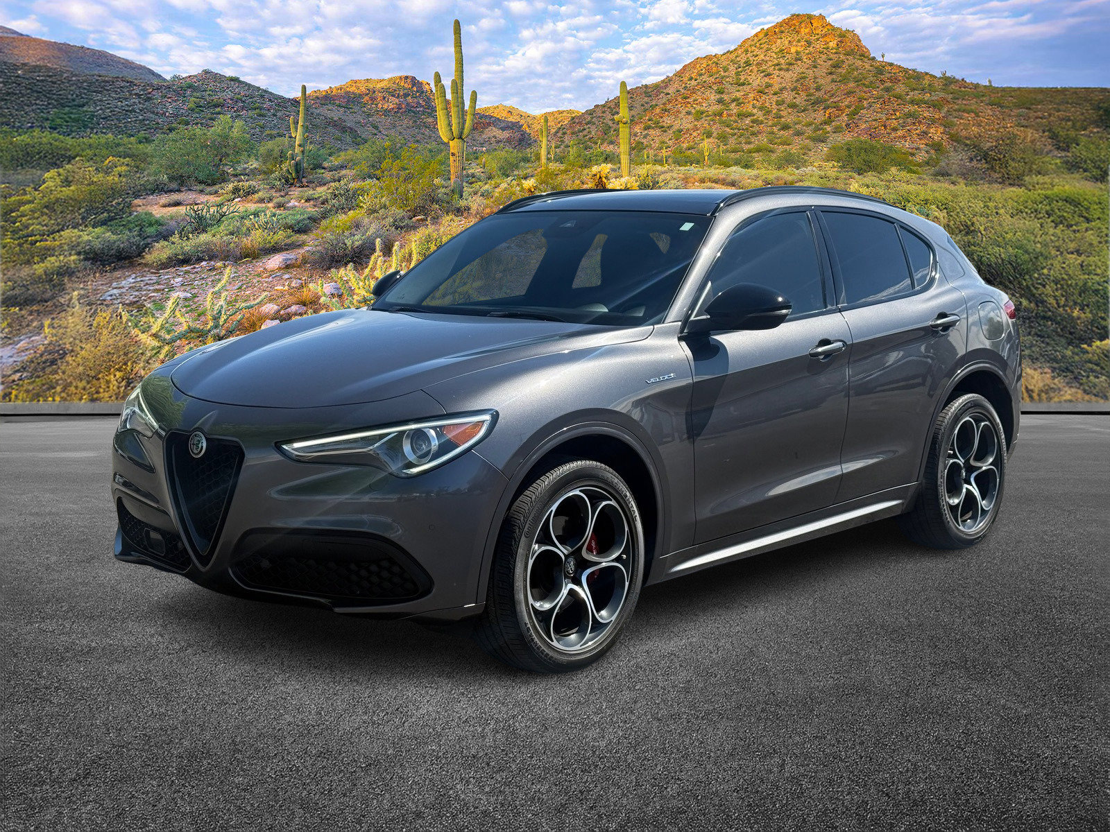 Used 2023 Alfa Romeo Stelvio Veloce image 9