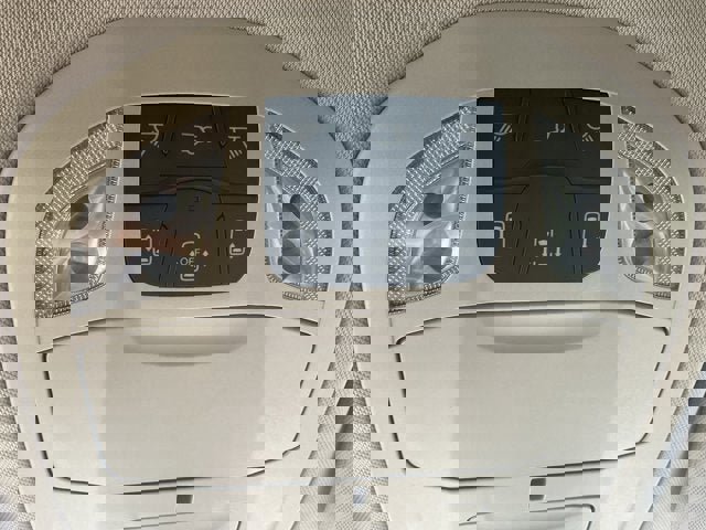 Used 2024 Chrysler Pacifica Touring-L image 30