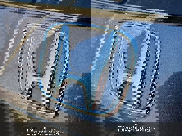 Used 2023 Honda Pilot LX image 32