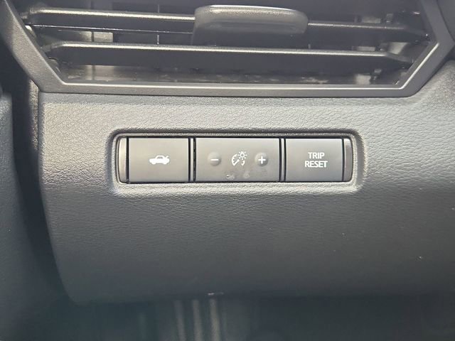 Used 2023 Nissan Altima 2.5 SV FWD image 17