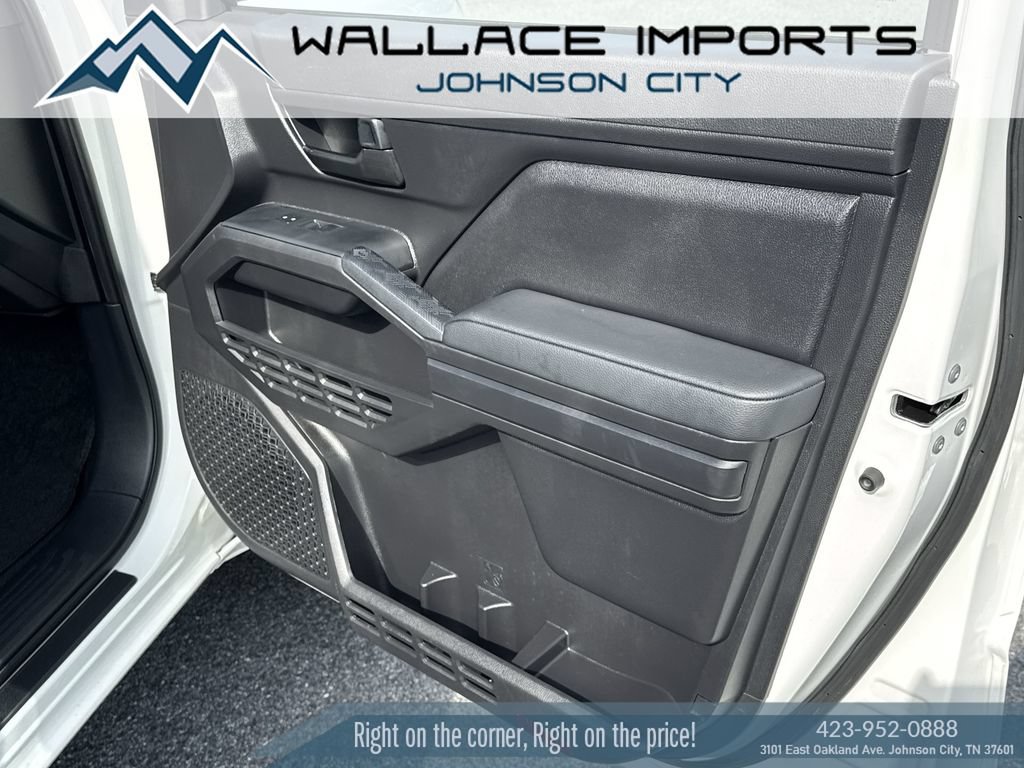 Used 2024 Toyota Tacoma SR RWD image 33