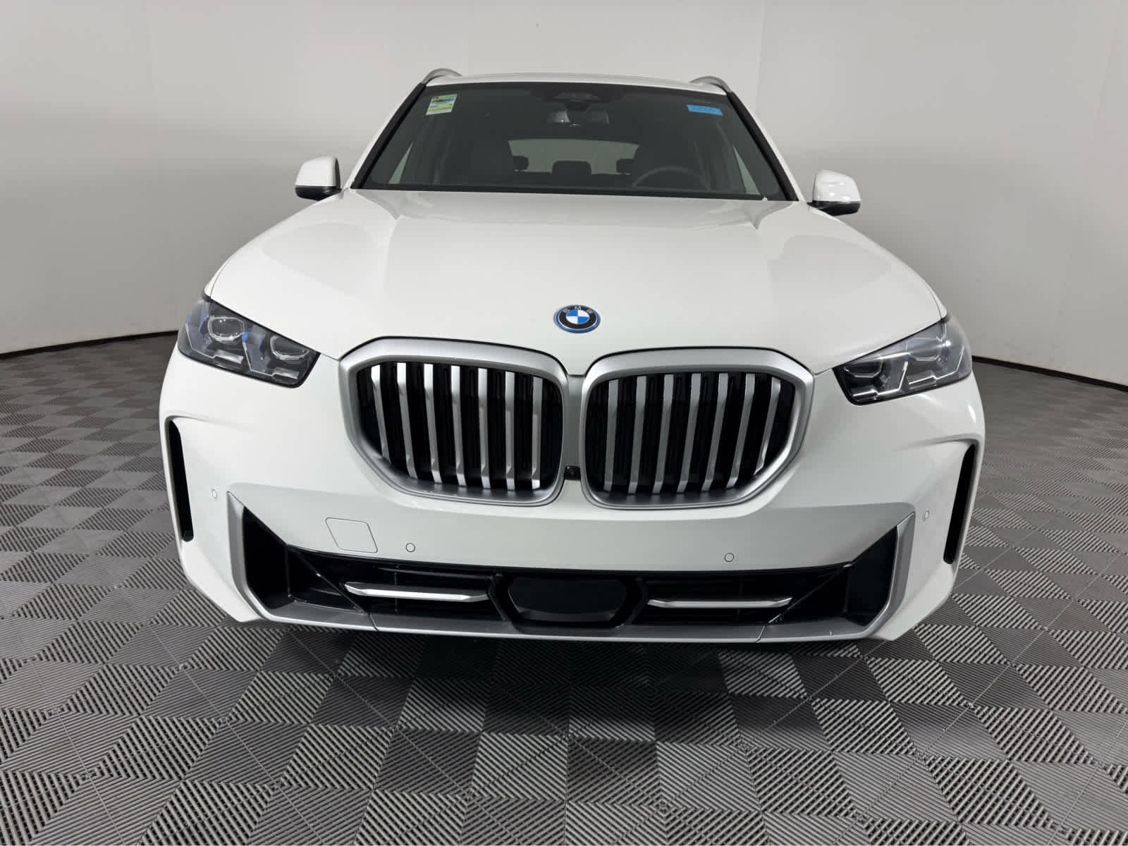 New 2026 BMW X5 xDrive50e AWD/4WD image 7