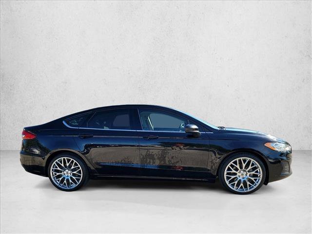 Used 2020 Ford Fusion SE image 4