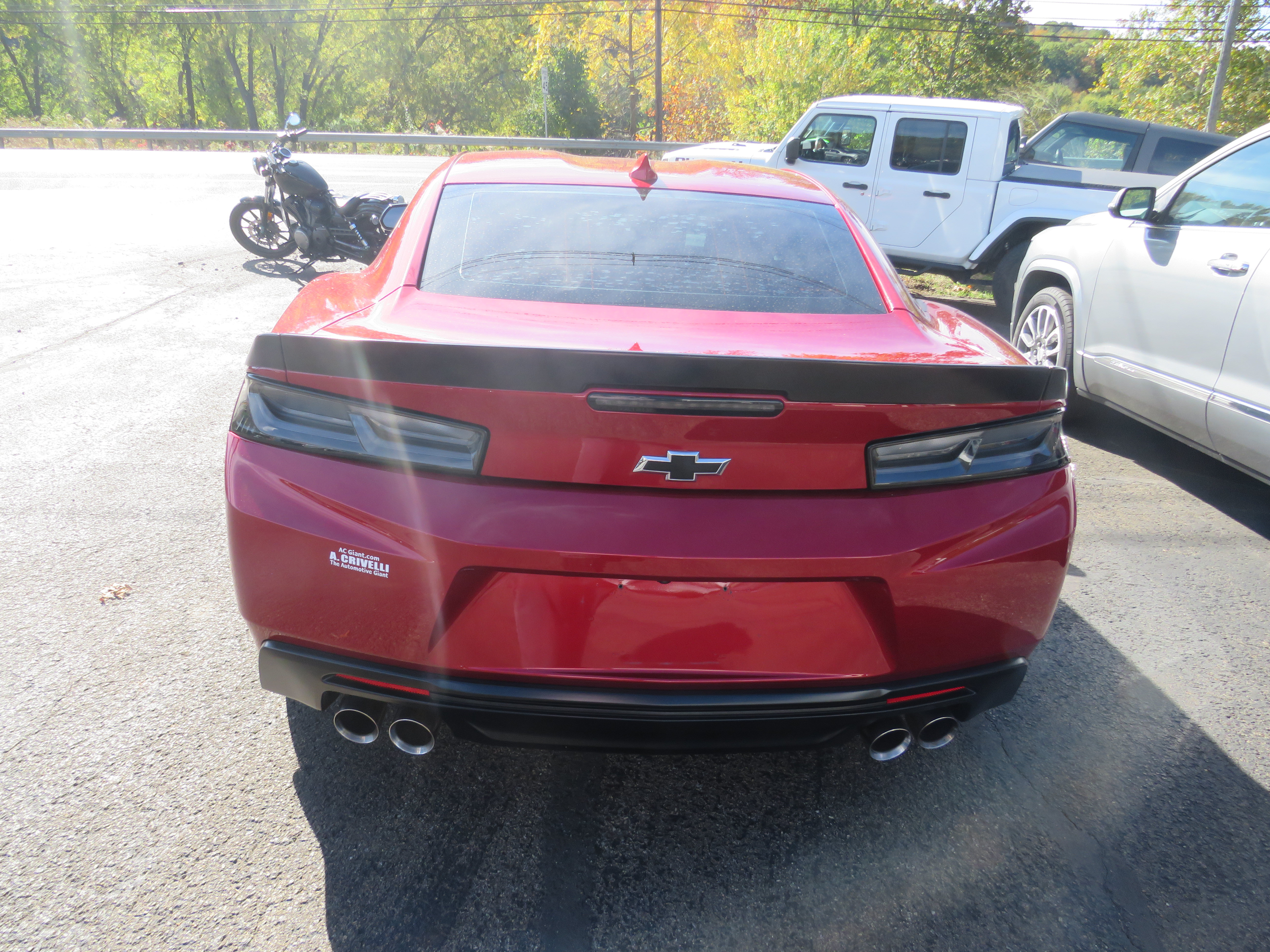 Used 2018 Chevrolet Camaro SS RWD image 6